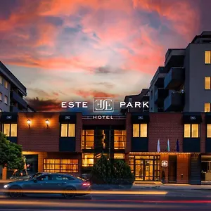 Park Hotel: Urban Chic Luxury With Parking Near Shopping Mall **** Plovdiv